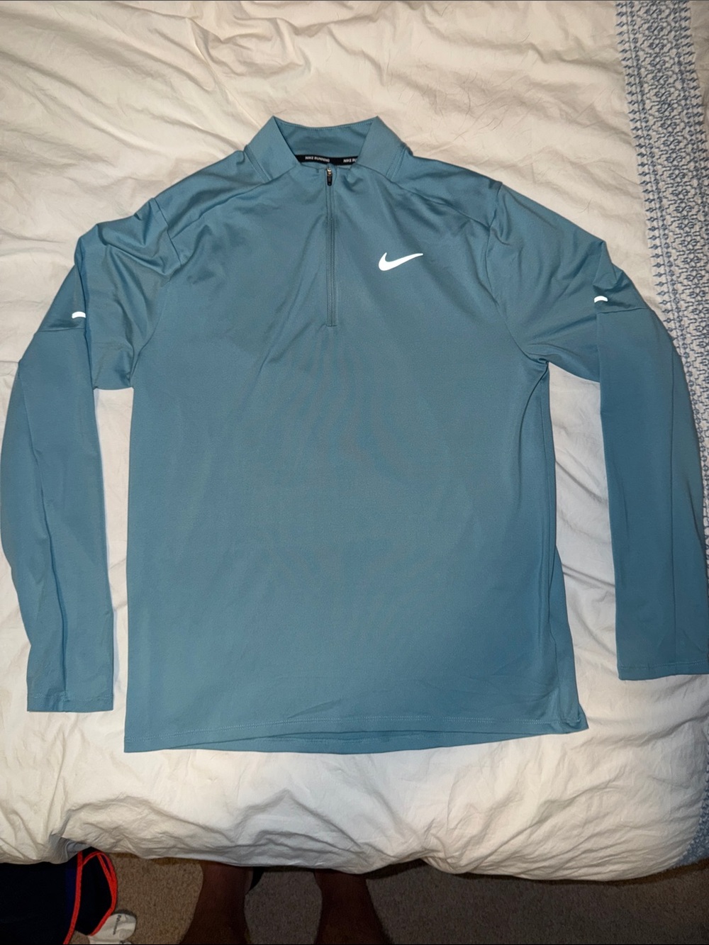 Men’s Nike Running Teal/Light Blue Long-Sleeve Quarter-Zip Pullover Size M